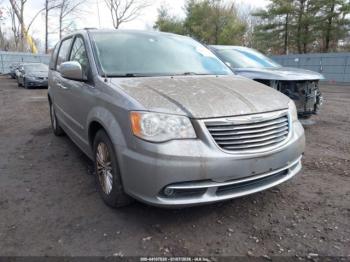  Salvage Chrysler Town & Country