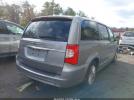 Chrysler Town & Country Touring-l Image 12