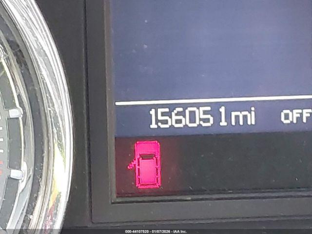 Chrysler Town & Country Touring-l Image 8