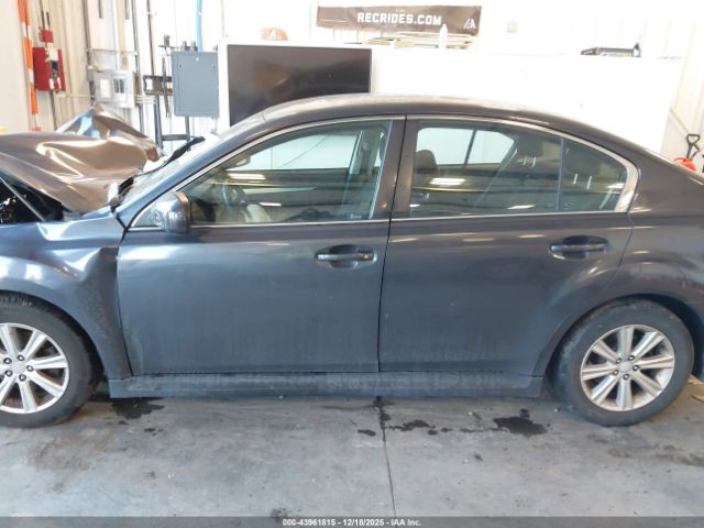 Subaru Legacy 2.5i Premium Image 3