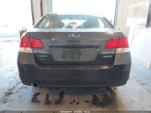 Subaru Legacy 2.5i Premium Image 16