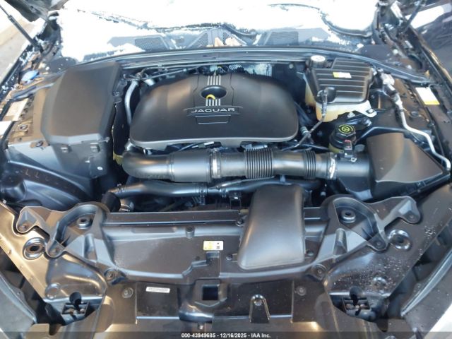 Jaguar XF I4 T Image 6