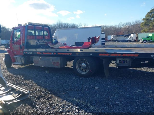 Freightliner M2 106 Image 12