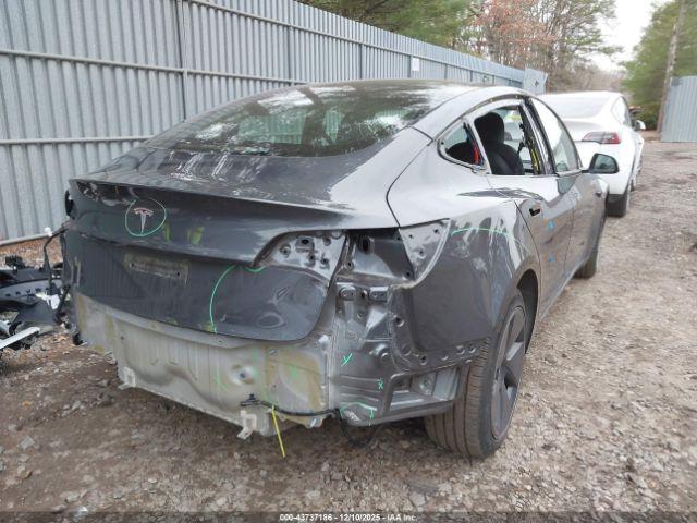Tesla Model 3 Rear-wheel Drive Image 5