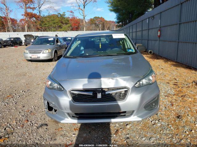 Subaru Impreza 2.0i Image 16