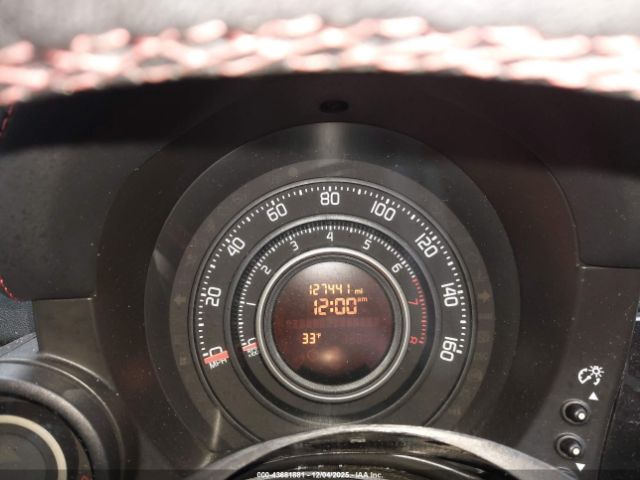 FIAT 500 Abarth Image 6