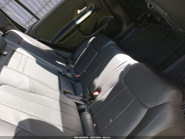 Mercedes-Benz GLB 4matic Image 13