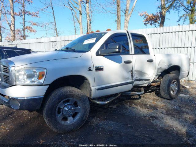 Dodge Ram 2500 Image 4