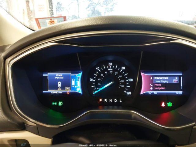 Ford Fusion Se Image 5