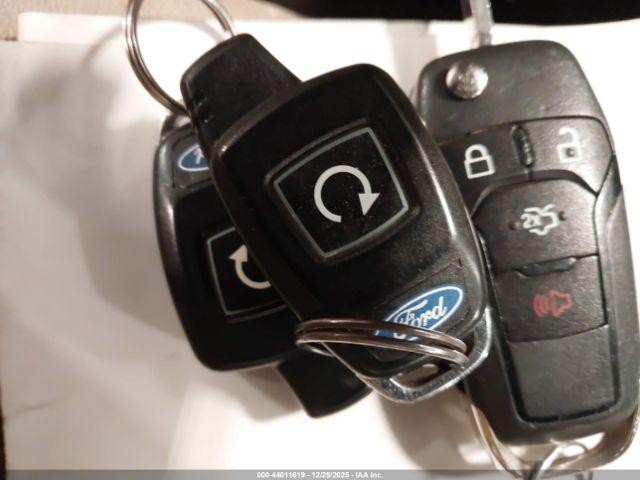 Ford Fusion Se Image 2