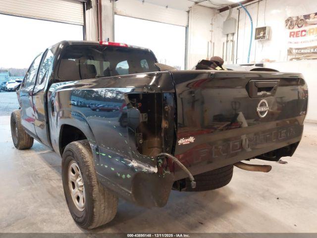 Nissan Frontier King Cab S 4x4 Image 4