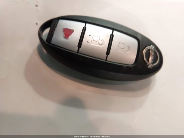 Nissan Frontier King Cab S 4x4 Image 9