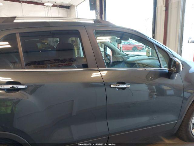 Chevrolet Trax Lt Image 2