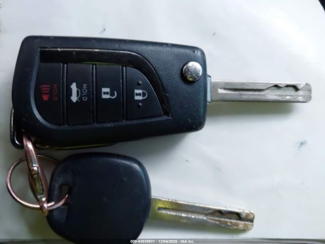 Toyota Corolla Le Image 11