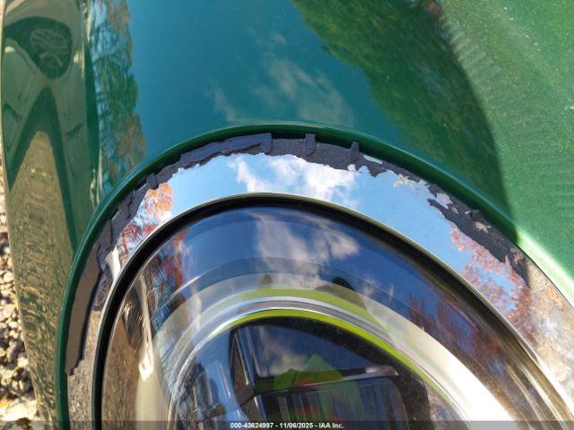 MINI Convertible Cooper Image 10