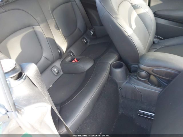 MINI Convertible Cooper Image 11