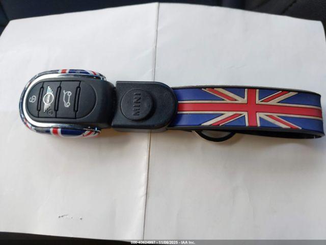 MINI Convertible Cooper Image 7